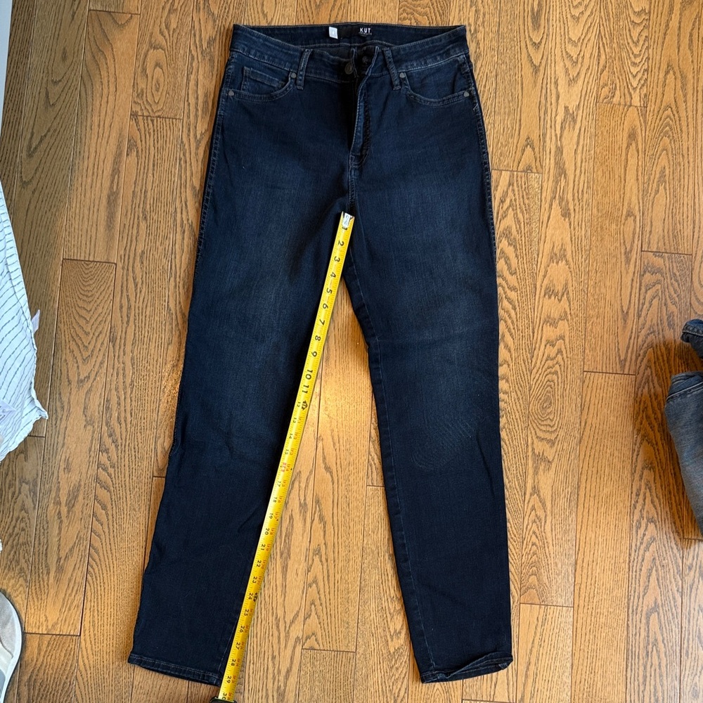 Kut from the Kloth Diana Fab Ab Skinny Jean size 8 dark dark blue almost black